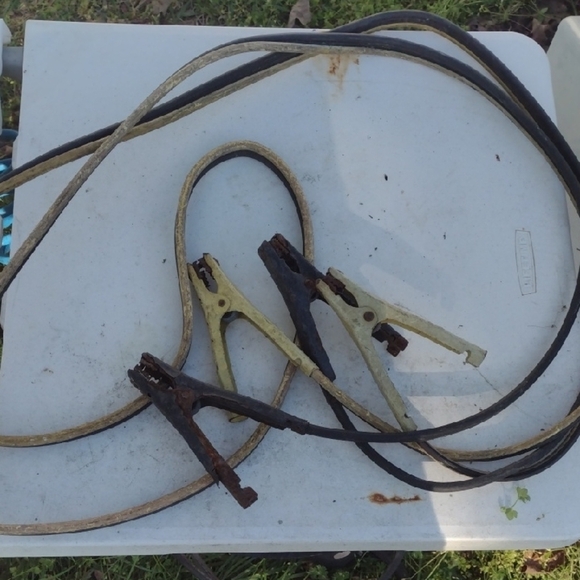 Heavy Duty Jumper Cables - Picture 1 of 2